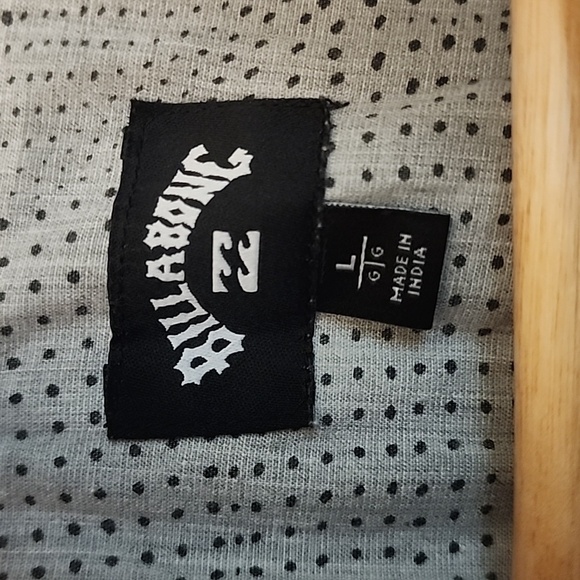 Billabong Men's Classic Sundays Woven Short Sleeve Collared Shirt - Picture 10 of 12